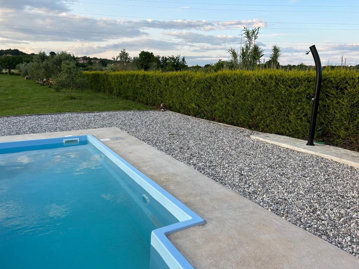 Вилла Dora House With Wifi And Outdoor Swimming Pool Пула Экстерьер фото