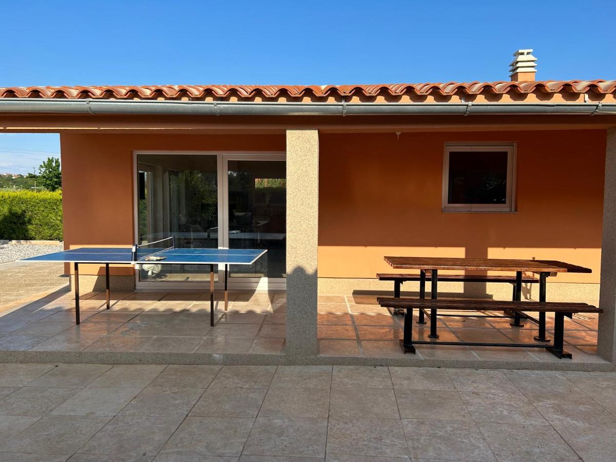 Вилла Dora House With Wifi And Outdoor Swimming Pool Пула Экстерьер фото