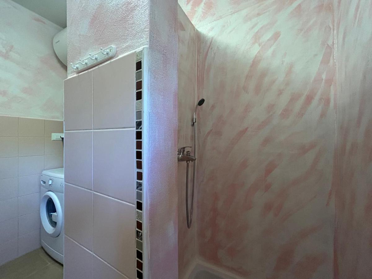 Вилла Dora House With Wifi And Outdoor Swimming Pool Пула Экстерьер фото