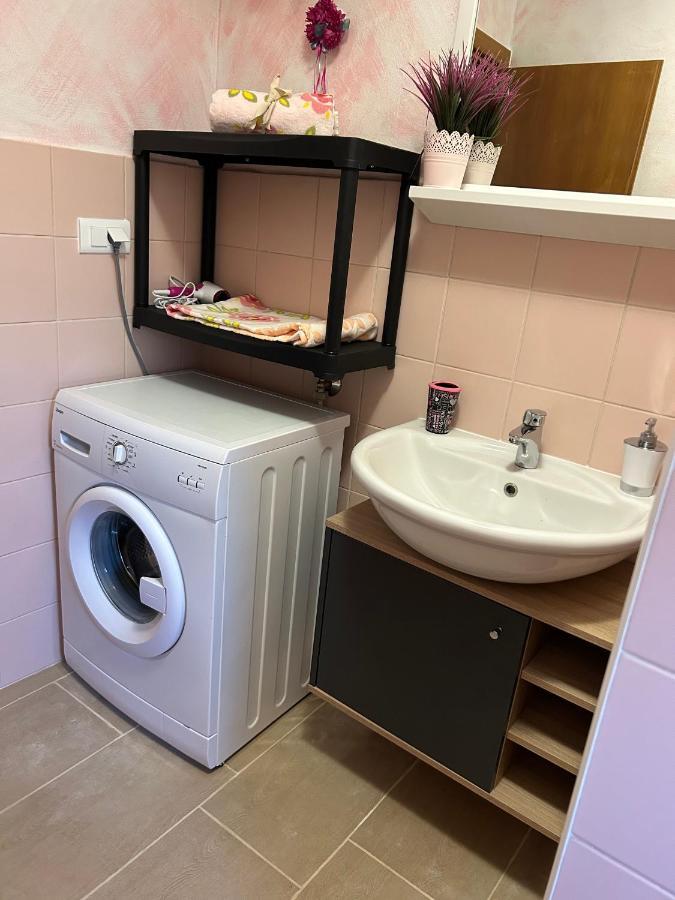 Вилла Dora House With Wifi And Outdoor Swimming Pool Пула Экстерьер фото